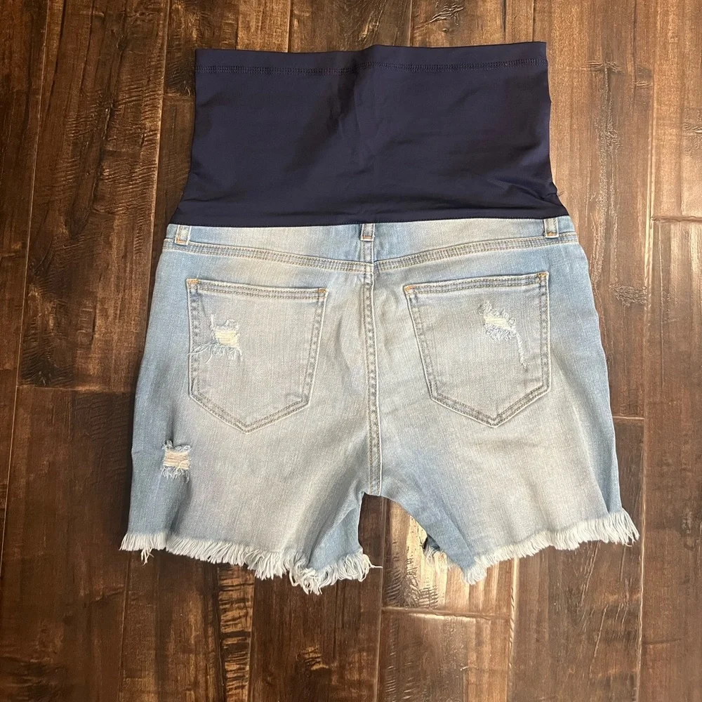 Pink Blush maternity shorts size M - Picture 1 of 2